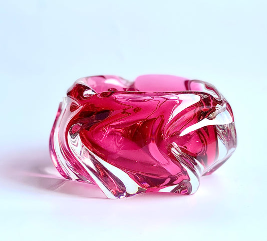 A Josef Hospodska crimson Czech glass bowl .