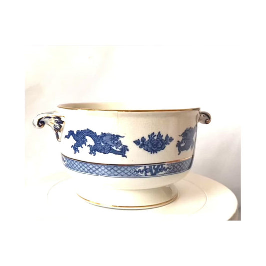 Chinese porcelain bowl with gold gilding.